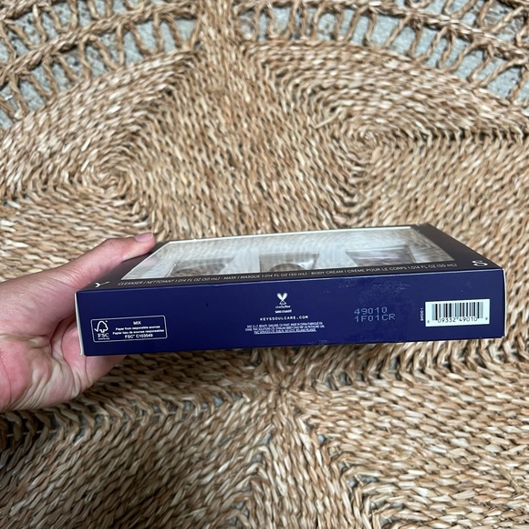 Keys Soulcare Skincare Set - Picture 5 of 7